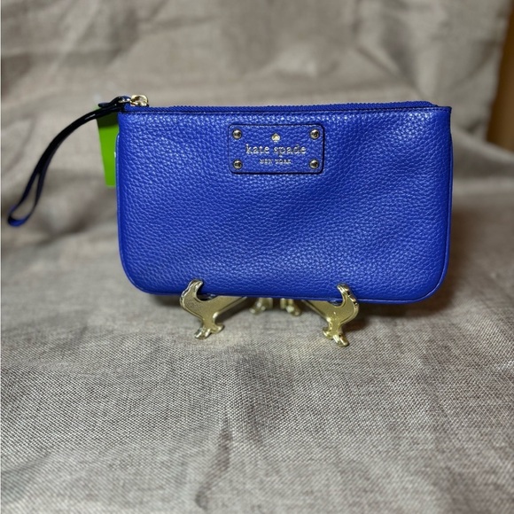 Kate Spade New York Zippered Chrissy Berkshire Road Wristlet